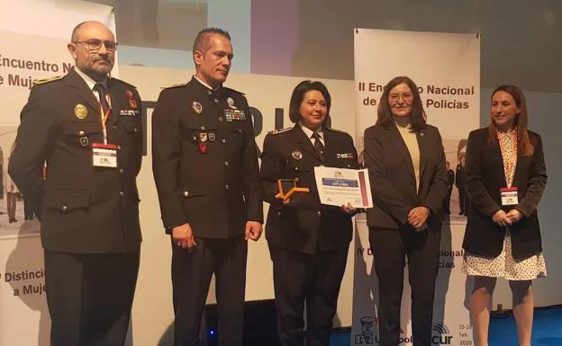 Medalla al mérito a la almeriense Carmen María Martínez, pionera intendente mayor de Policía Local