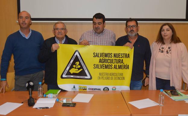 Tractorada del sector agrícola este viernes en el Norte de Almería