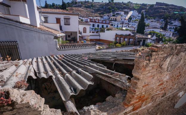 El amianto, veneno en la piel de Granada