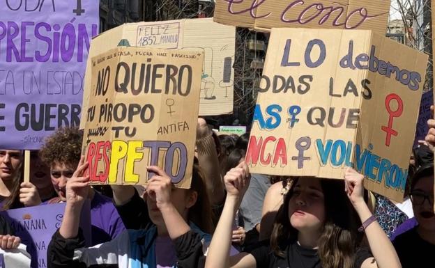 Las mujeres desencadenan en Granada el movimiento que «transformará el mundo»