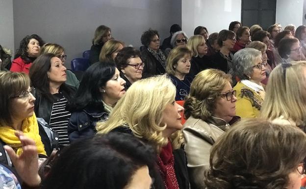 Más de cien mujeres se reúnen en Rus para poner en valor su papel en el mundo rural