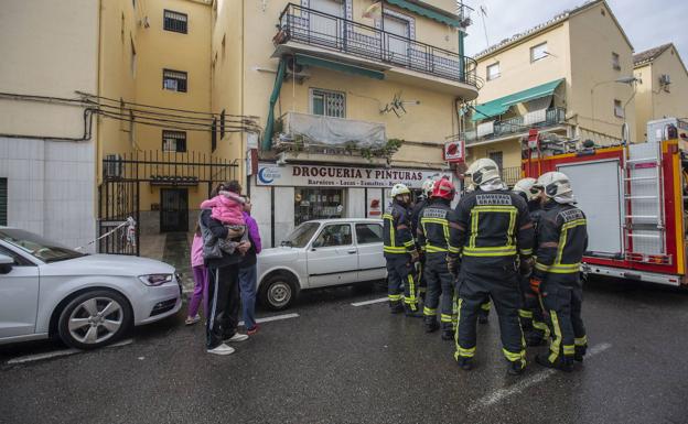 El Ayuntamiento de Granada forma a bomberos y conductores de bus para actuar en caso de coronavirus