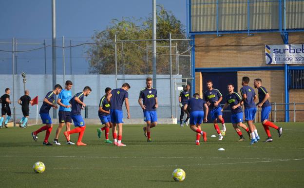 Los equipos jienenses de Tercera cambian sus planes de entrenamiento para mantener la forma