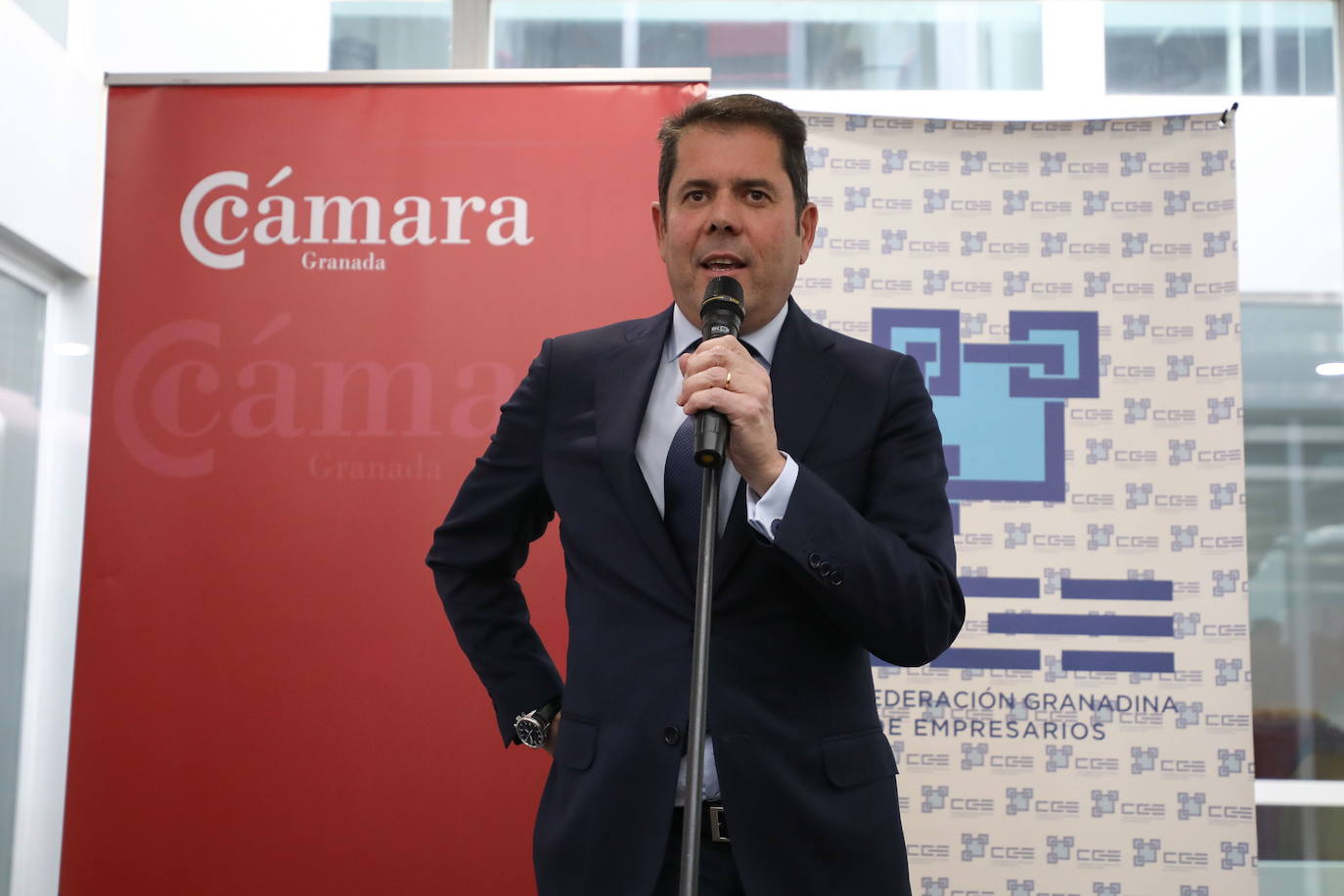 Cuerva pide menos burocracia para que las medidas del Gobierno lleguen a las empresas