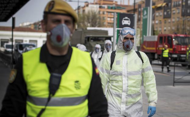 Cuerpos y fuerzas de seguridad: primera línea de batalla contra el virus en Granada