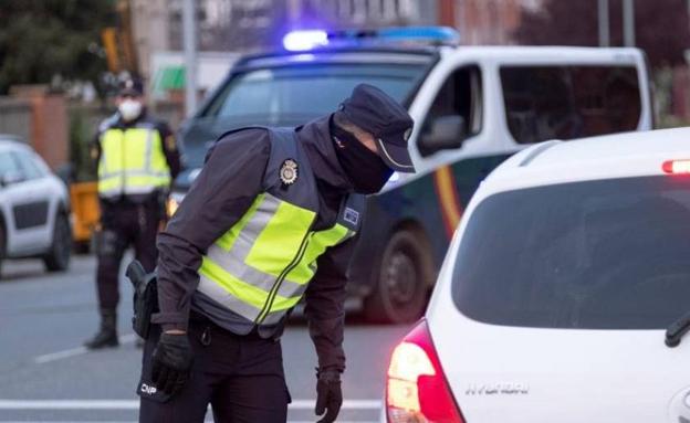 1.000 euros de multa por pasear por la calle y decir a la Policía que iba «a por Nocilla»