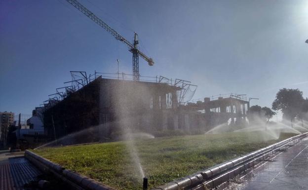 El Ayuntamiento condonará un 80% de la deuda a inquilinos de 'Almería XXI' en vulnerabilidad