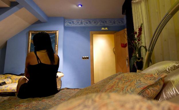 El coronavirus también cierra los clubes de alterne