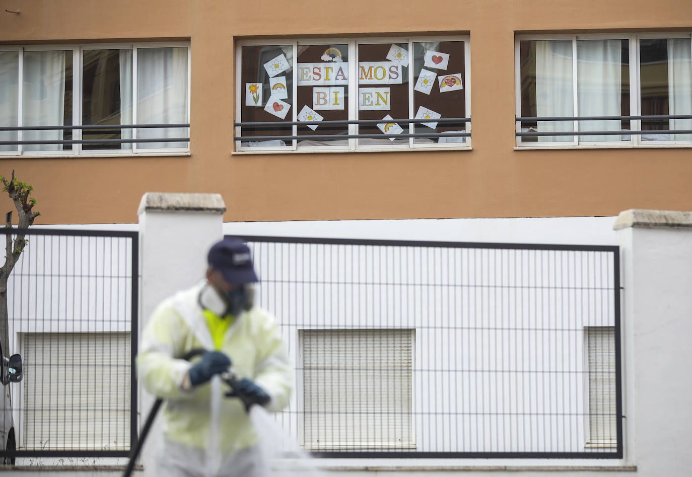 La pandemia se ceba en Andalucía con las residencias, con 162 fallecidos y más de un millar de contagiados