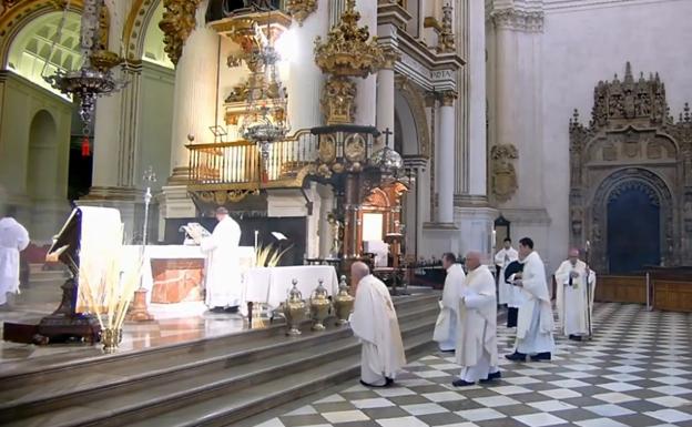 En directo desde la Catedral de Granada | Misa Crismal de Jueves Santo