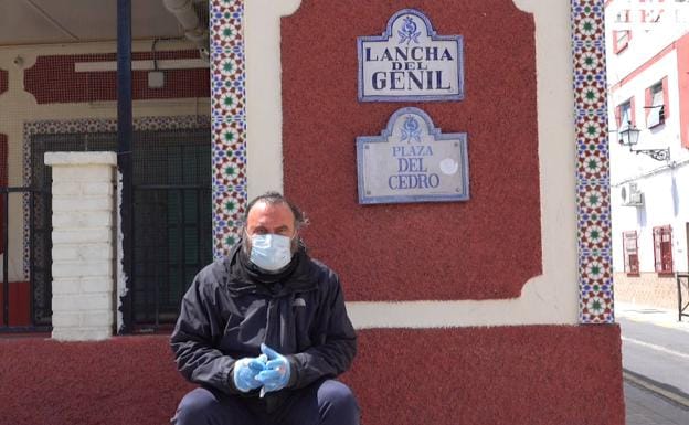 El periodista de IDEAL Javier F. Barrera cuenta cómo vive la Lancha del Genil el estado de alarma por coronavirus