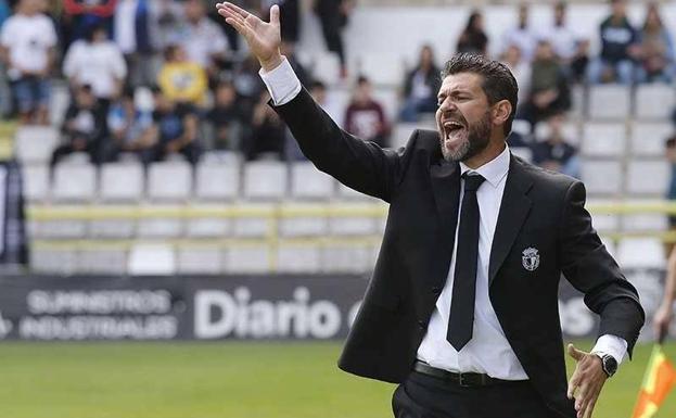 Fernando Estévez vuelve a la medicina contra el virus