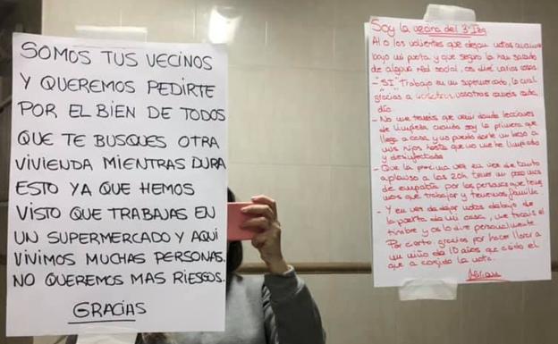Unos vecinos le piden a la empleada de un supermercado que se marche mientras dure la crisis del coronavirus