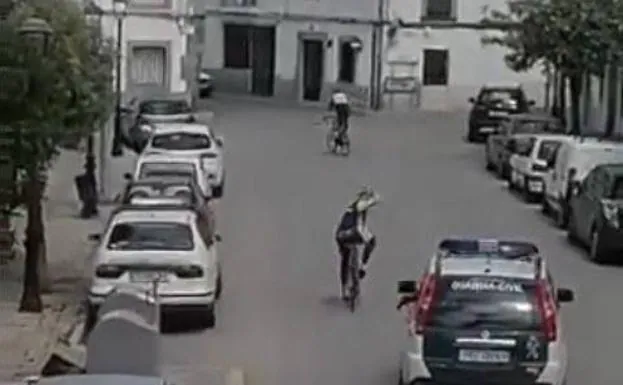 Detenidos dos ciclistas tras compartir en las redes su violación del confinamiento definiéndose como «los putos amos»