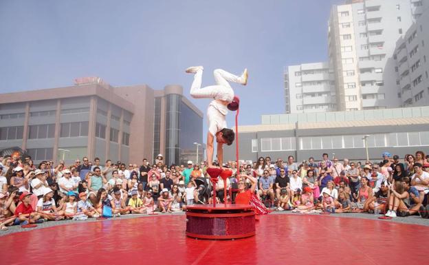 El circo granadino, en la cuerda floja