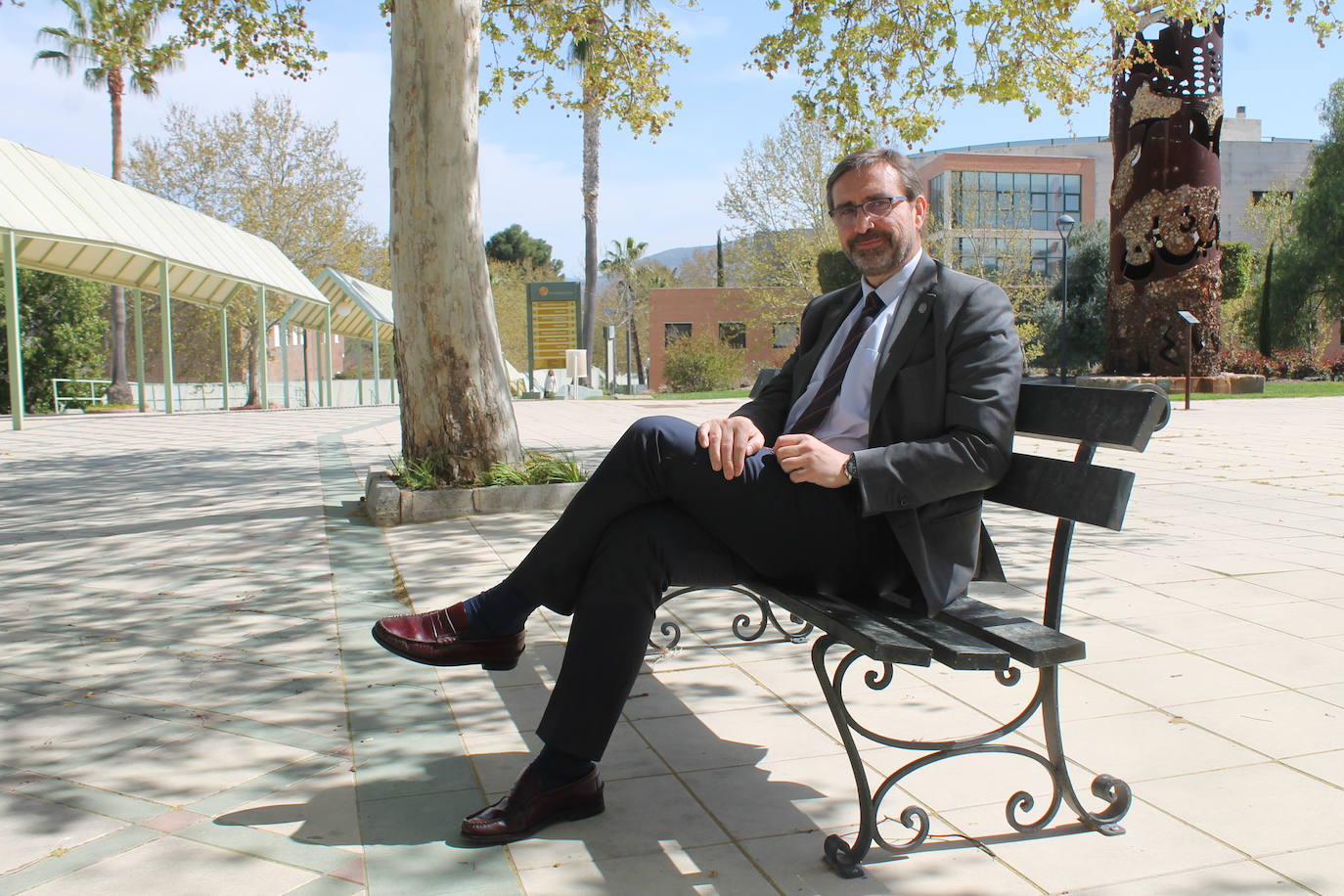 El rector de la UJA calma los ánimos de los estudiantes y habla de un ejemplo «desafortunado»