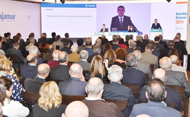 Cajamar aplaza su asamblea general al 25 de junio