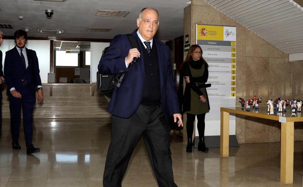 Habrá plante de los futbolistas si sus convivientes no son sometidos a pruebas de Covid-19 por LaLiga