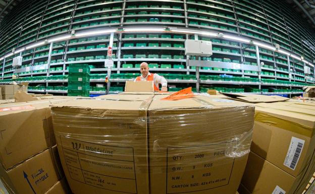 Llega a Jaén el millón de mascarillas compradas por las diputaciones andaluzas