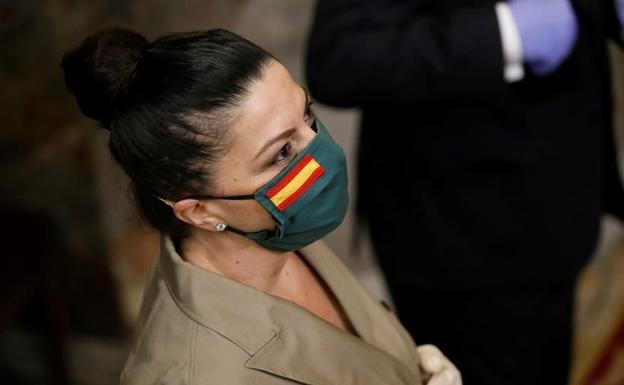 El PSOE se querella contra Macarena Olona por «calumnias graves» al Gobierno