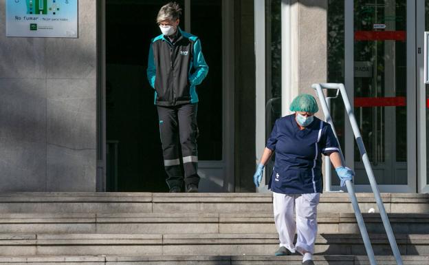 Granada encara la desescalada con la tasa de contagio más alta de Andalucía en las últimas dos semanas