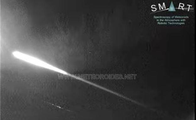 Impactante vídeo de una bola de fuego procedente de un asteroide atravesando España