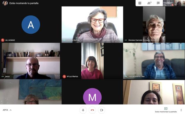 «Los Mayores» de la UGR rompen la brecha digital