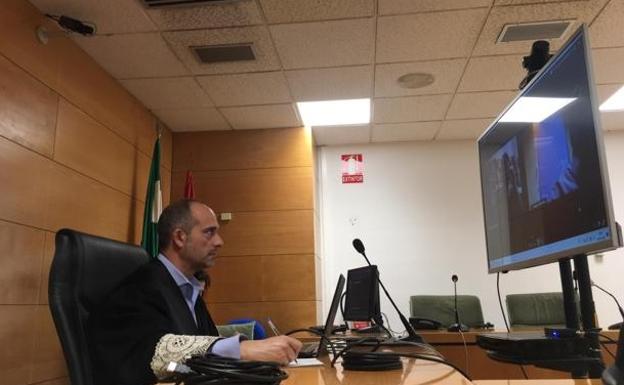 Solo ante el pleito, Granada acoge el primer juicio telemático de España