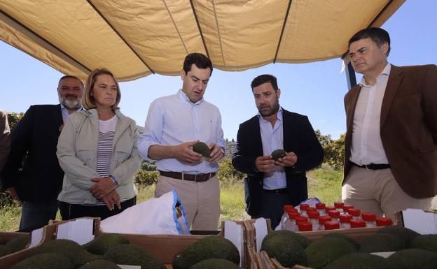 Aplazada al viernes la visita de Juanma Moreno a Motril para aclarar el plan de la Junta de reapertura de playas