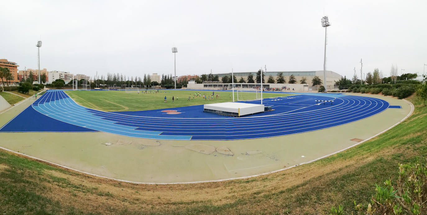 El atletismo y el tenis de Almería ya tienen sus espacios abiertos