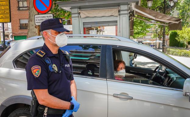 Multan a una terraza de Granada por no cumplir las normas de la fase 1