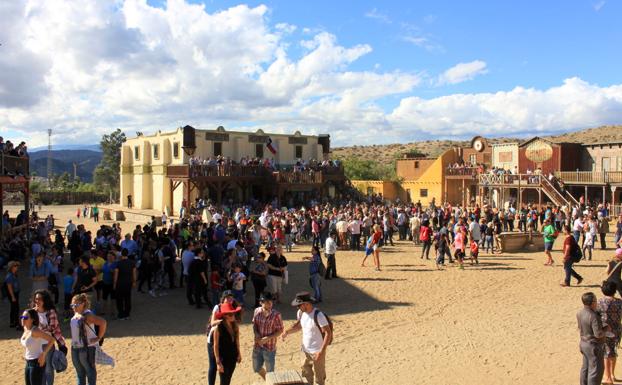 El parque temático Oasis MiniHollywood reabrirá el 13 de junio