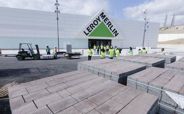 Leroy Merlin reforzará su plantilla contratando a 2.000 trabajadores en verano