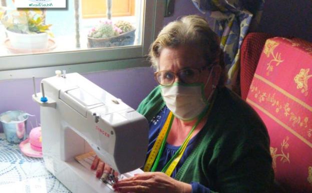 Puntadas de solidaridad jienense