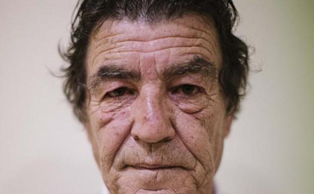 «Pedimos el luto nacional y ahora hay quien lo celebra con fiestas y contagios: es una vergüenza»