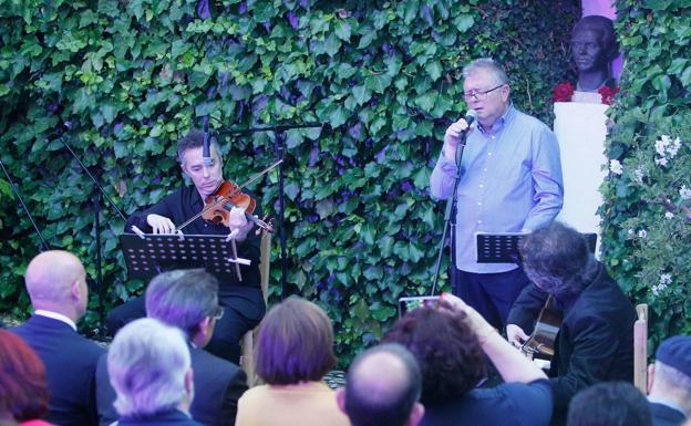 Ian Gibson, Nuria Espert, Miguel Ríos y Luis García Montero recordarán a Lorca en un '5 a las 5' virtual