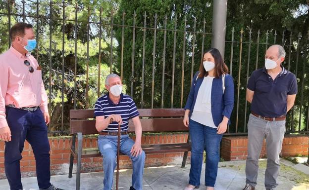 Pedro ya se sienta en 'su' banco