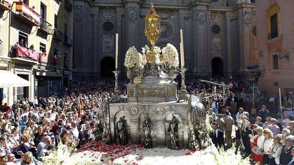 La procesión claustral del Corpus en la Catedral usará la Custodia de Isabel la Católica