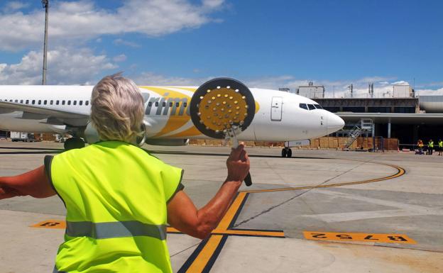 Los vuelos turísticos internacionales regresarán a Almería en el mes de julio