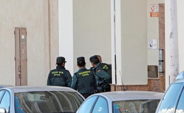 Investigan la muerte de una mujer y el posterior suicidio de su pareja en Alicante