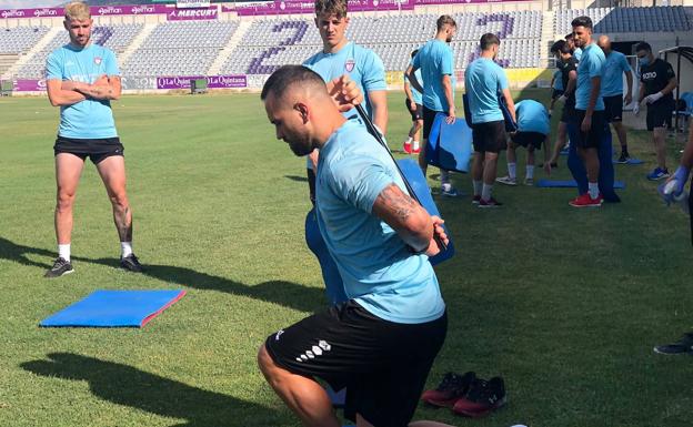Los jugadores blancos regresan con buenas sensaciones para preprar el play off con el Linares