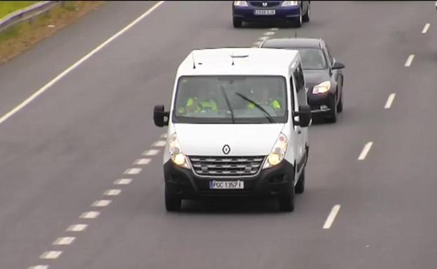 Aviso por la estafa de WhatsApp que 'regala' billetes gratis de Vueling