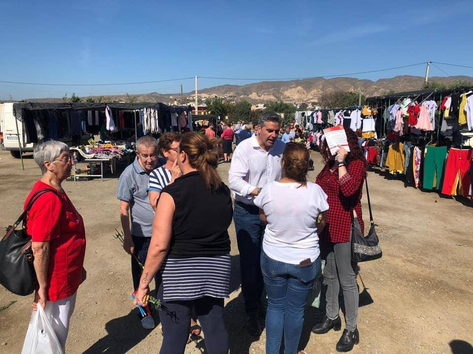 Vuelve el mercadillo en Viator, con medidas de seguridad para vendedores y clientes