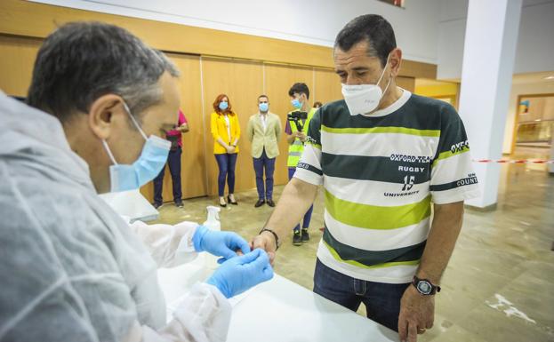 De los bonos vacacionales a los 1.500 euros para bares: así combaten la crisis en los 10 mayores pueblos de Granada