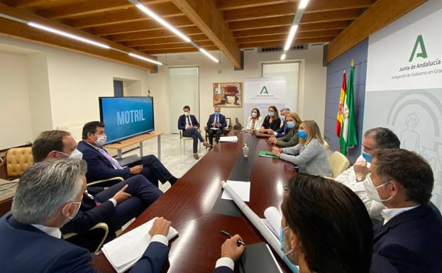 Fomento ofrece ayuda técnica para redactar el proyecto de marina deportiva de Playa Granada