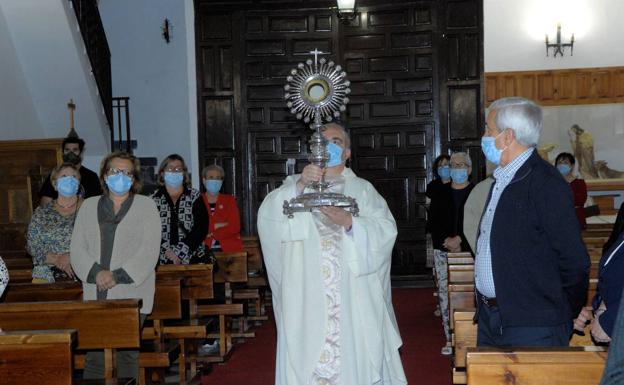 La Alpujarra celebra la festividad del Corpus en el interior de sus iglesias