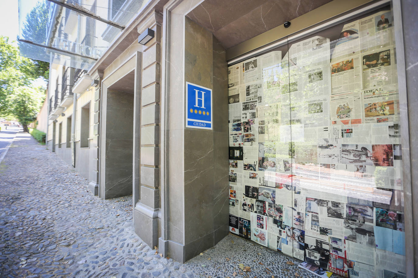 Granada encara su verano más difícil con los hoteles cerrados y sin vuelos internacionales