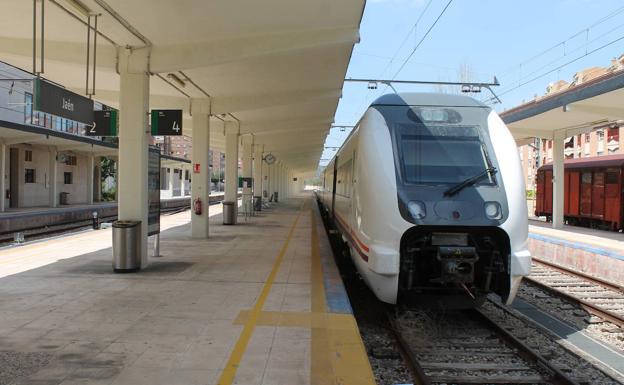 Renfe incrementará el número de trenes en Jaén desde este lunes