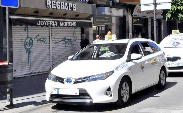 Taxistas linarenses piden que se respeten todas las guardias nocturnas