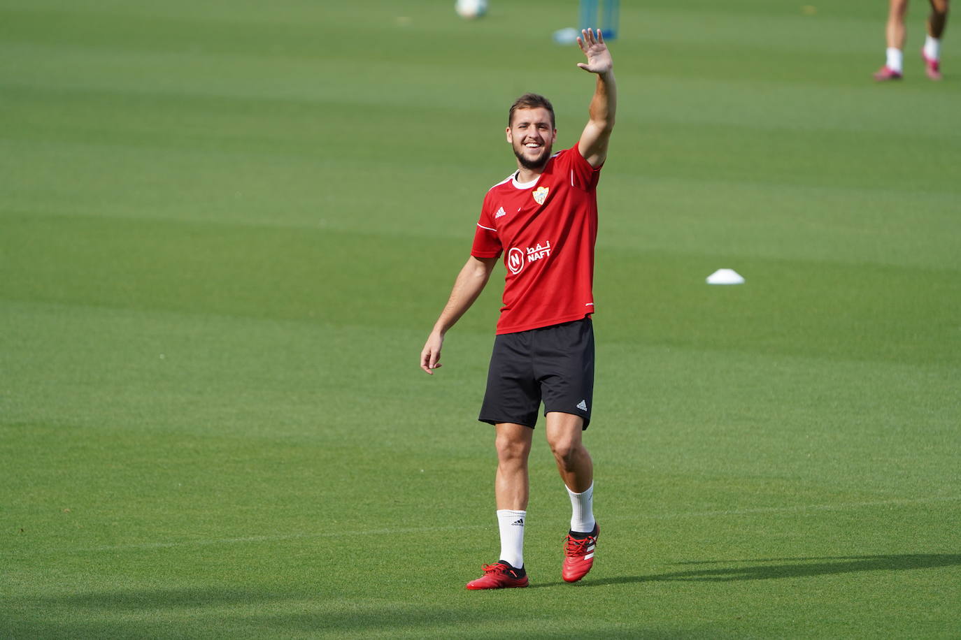 El Almería emprende viaje a Zaragoza con algunas novedades